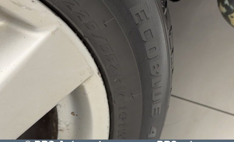 Nissan X-Trail 2.5 4WD Automatas 2007 full