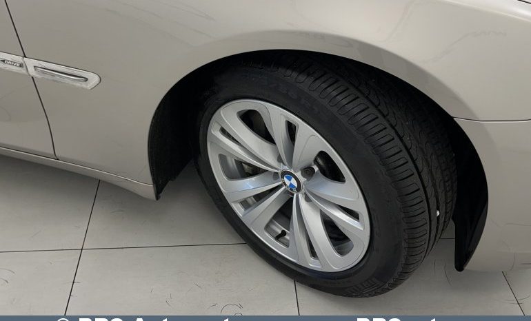 BMW 750 xDrive Long Automatas 2011 full