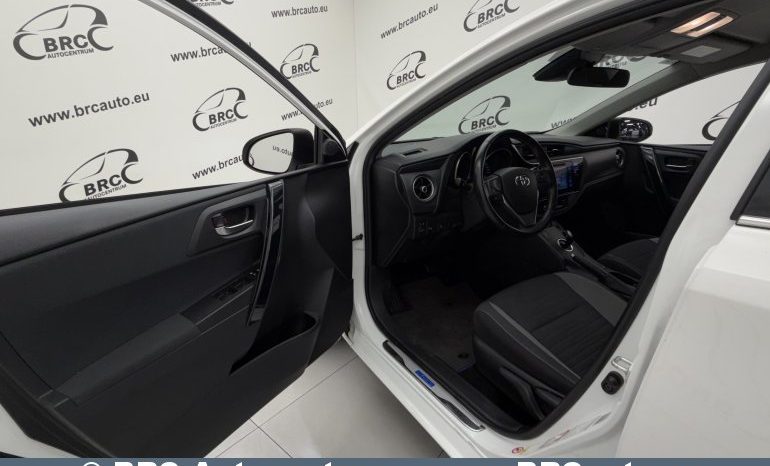 Toyota Auris 1.8 Hybrid Automatas 2016 full