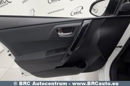 Toyota Auris 1.8 Hybrid Automatas 2016 full