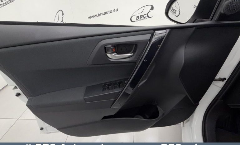 Toyota Auris 1.8 Hybrid Automatas 2016 full