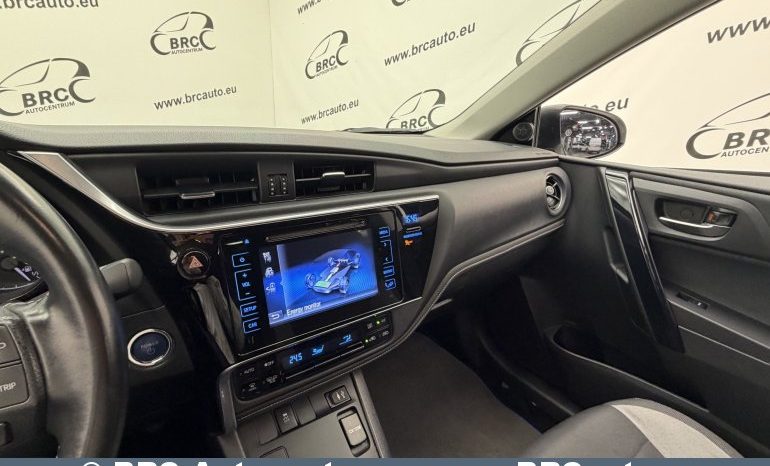 Toyota Auris 1.8 Hybrid Automatas 2016 full