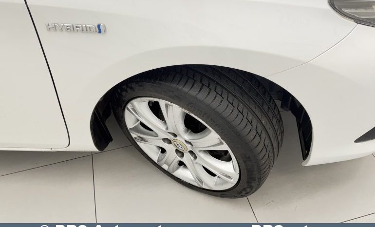 Toyota Auris 1.8 Hybrid Automatas 2016 full