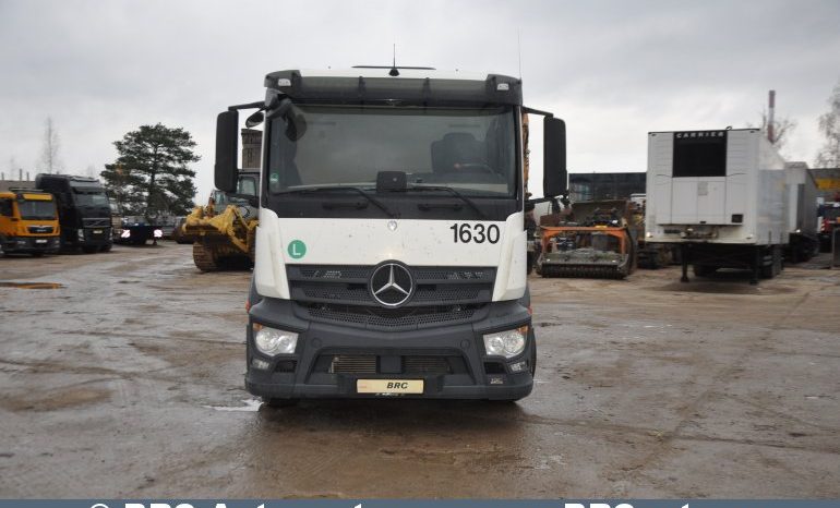 Mercedes-Benz Actros  2017 full