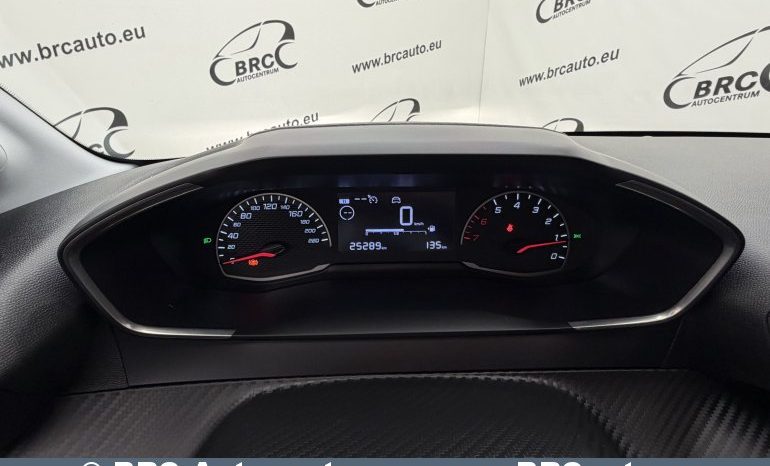 Peugeot 208 1.5 BlueHDI 2022 full