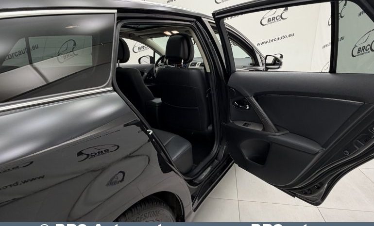 Toyota Avensis 2.2 D-4D Premium Wagon Automatas 2014 full