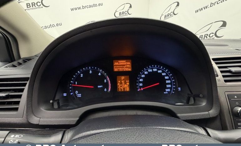 Toyota Avensis 2.2 D-4D Premium Wagon Automatas 2014 full
