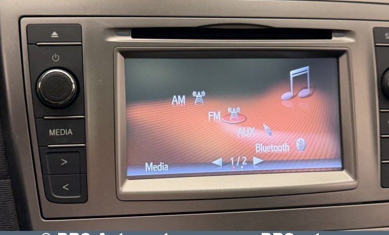 Toyota Avensis 2.2 D-4D Premium Wagon Automatas 2014 full