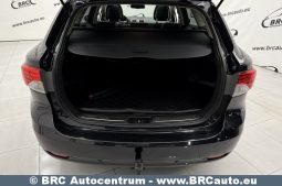 Toyota Avensis 2.2 D-4D Premium Wagon Automatas 2014 full