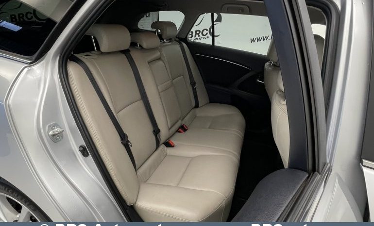 Toyota Avensis 2.2 D-CAT Wagon Automatas 2011 full