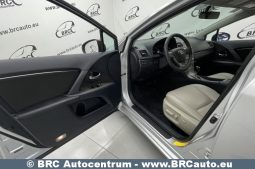 Toyota Avensis 2.2 D-CAT Wagon Automatas 2011 full