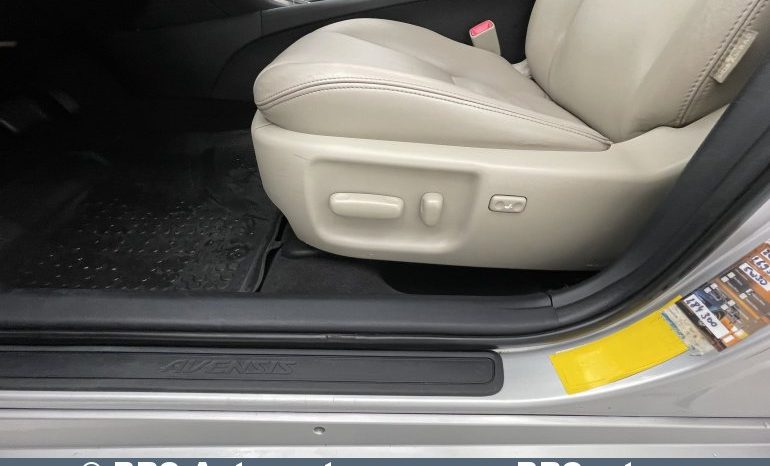 Toyota Avensis 2.2 D-CAT Wagon Automatas 2011 full