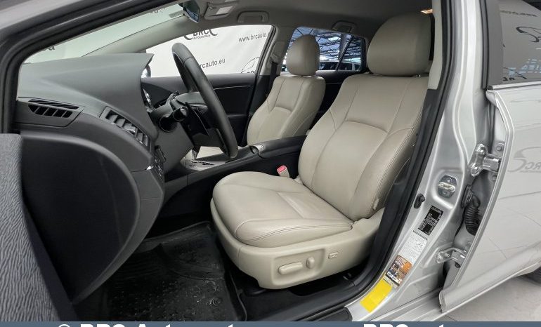 Toyota Avensis 2.2 D-CAT Wagon Automatas 2011 full