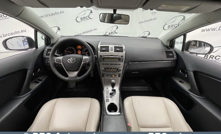 Toyota Avensis 2.2 D-CAT Wagon Automatas 2011 full