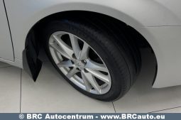 Toyota Avensis 2.2 D-CAT Wagon Automatas 2011 full