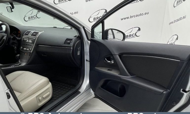 Toyota Avensis 2.2 D-CAT Wagon Automatas 2011 full