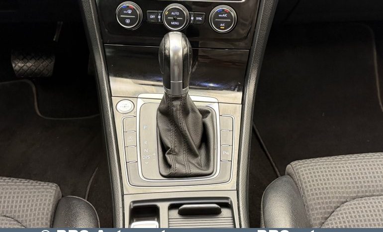 Volkswagen Golf 1.6 TDI Automatas 2015 full