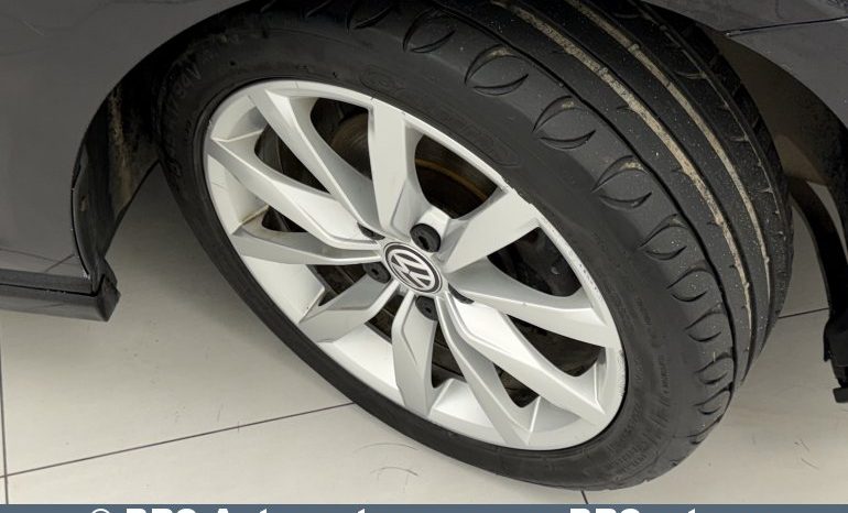 Volkswagen Golf 1.6 TDI Automatas 2015 full