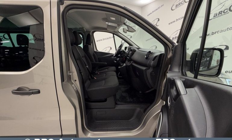 Renault Trafic 2.0 dCi 2020 full