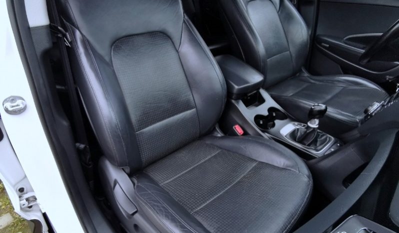 Hyundai Santa Fe 2013 full