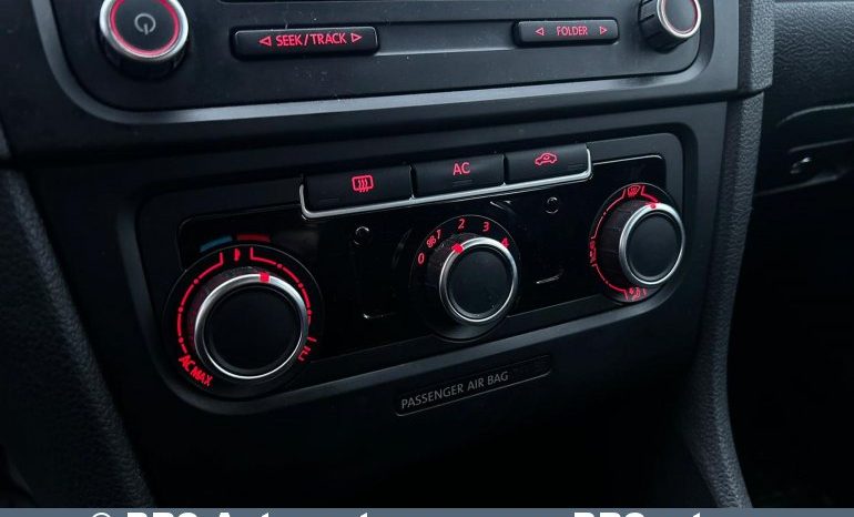 Volkswagen Golf 1.6 TDI 2012 full