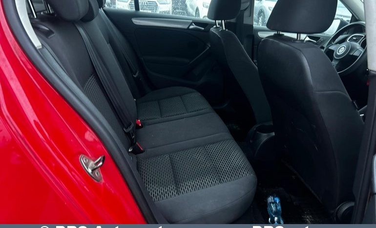 Volkswagen Golf 1.6 TDI 2012 full