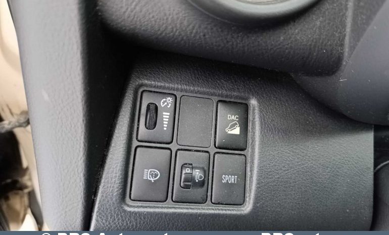 Toyota RAV 4 2.0i AWD Automatas 2011 full