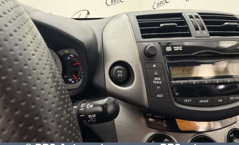 Toyota RAV 4 2.0i AWD Automatas 2011 full