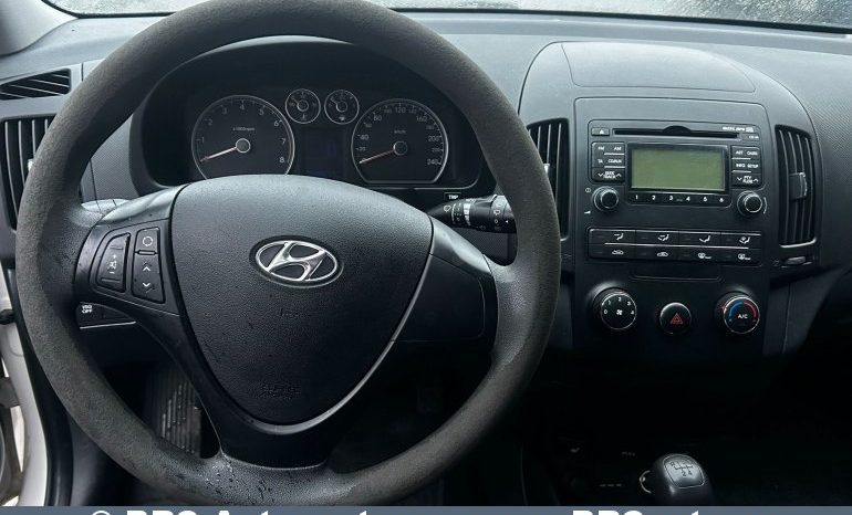 Hyundai i30  2012 full