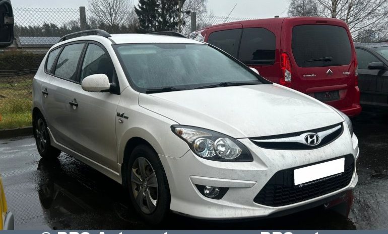 Hyundai i30  2012 full