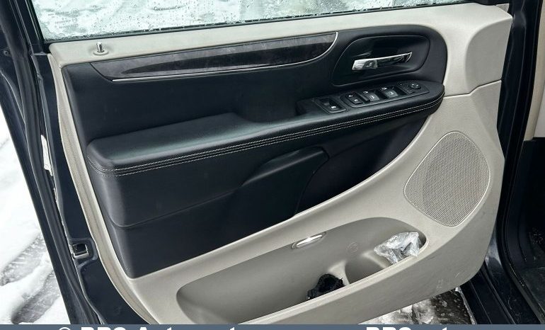 Chrysler Town Country V6 Automatas 2013 full