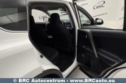 Toyota RAV 4 AWD 2.0 D-4D 2015 full