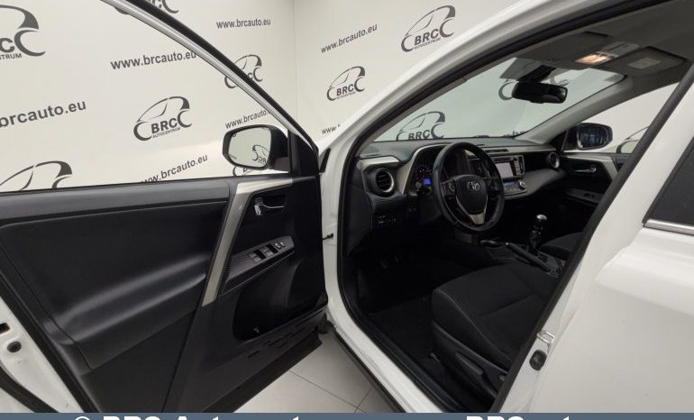 Toyota RAV 4 AWD 2.0 D-4D 2015 full