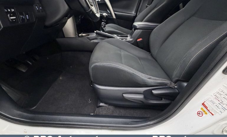 Toyota RAV 4 AWD 2.0 D-4D 2015 full