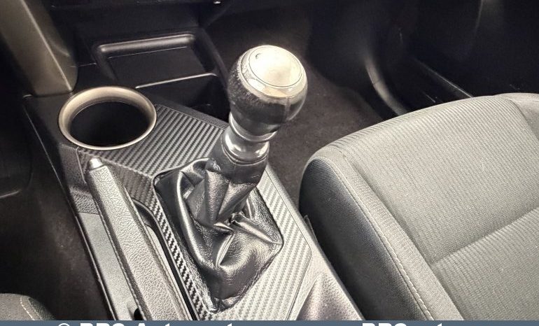 Toyota RAV 4 AWD 2.0 D-4D 2015 full