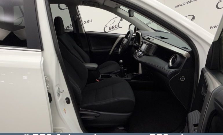 Toyota RAV 4 AWD 2.0 D-4D 2015 full