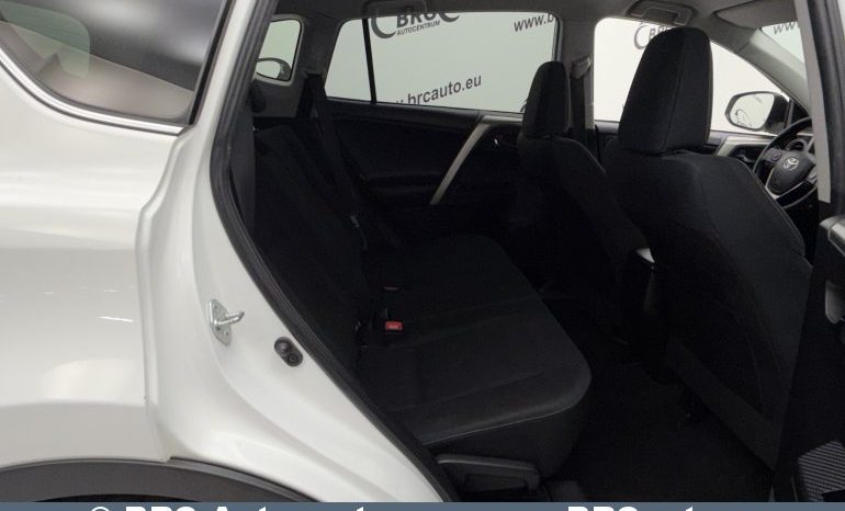Toyota RAV 4 AWD 2.0 D-4D 2015 full