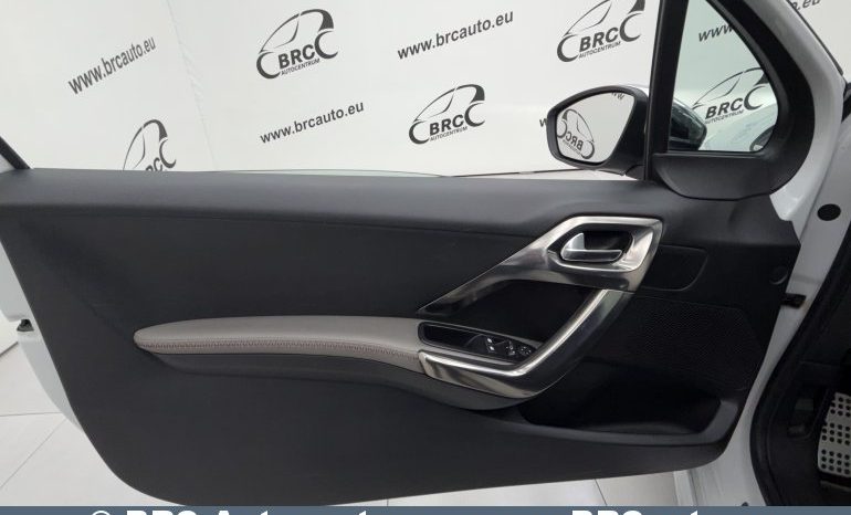 Peugeot 208 XY 1.6 HDi 2013 full