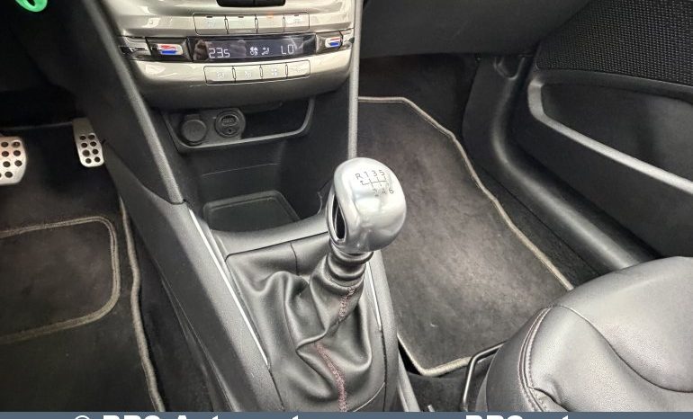Peugeot 208 XY 1.6 HDi 2013 full