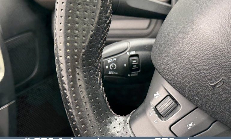 Peugeot 208 XY 1.6 HDi 2013 full