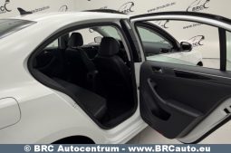 Volkswagen Jetta SEL 1.8 TSI Automatas 2017 full