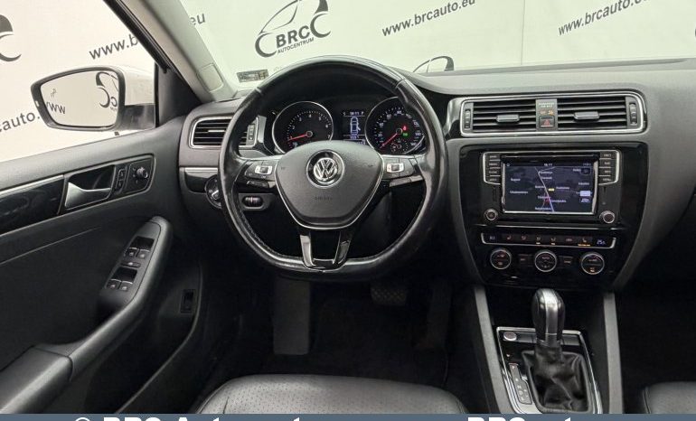 Volkswagen Jetta SEL 1.8 TSI Automatas 2017 full