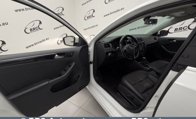 Volkswagen Jetta SEL 1.8 TSI Automatas 2017 full