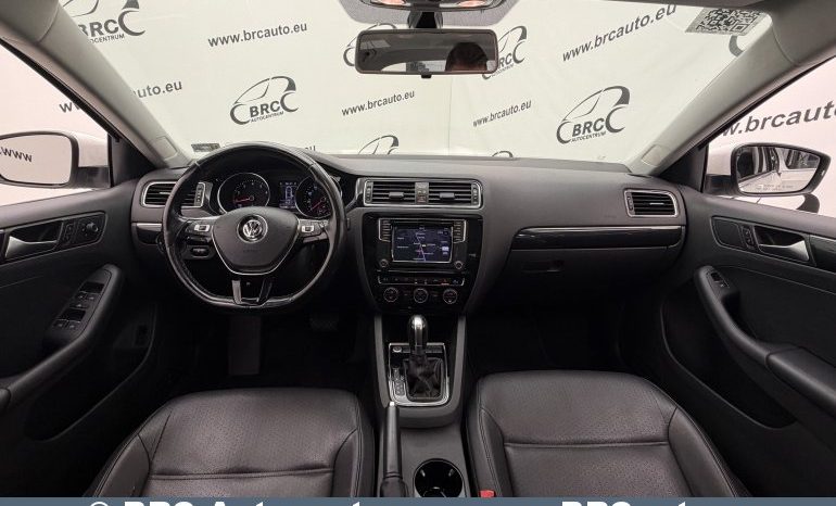 Volkswagen Jetta SEL 1.8 TSI Automatas 2017 full