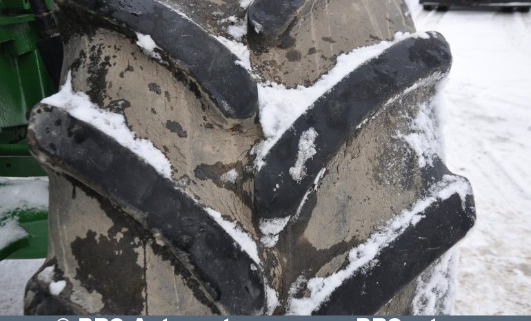 John Deere 8245R  2011 full