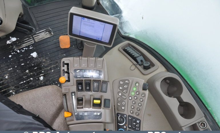 John Deere 8245R  2011 full