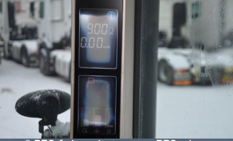 John Deere 8245R  2011 full