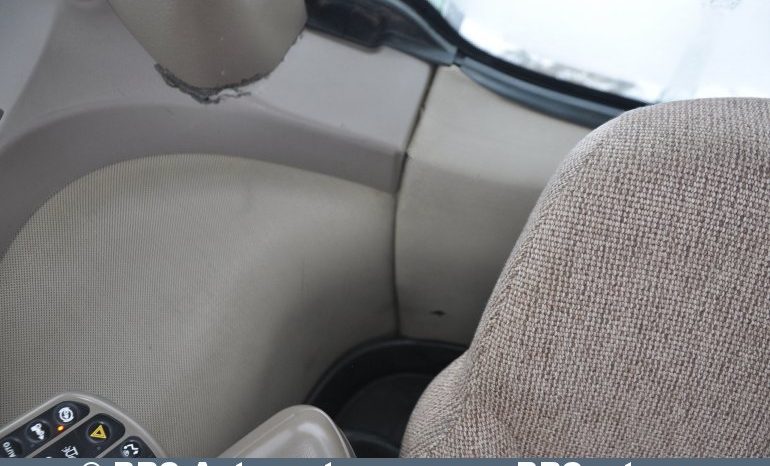 John Deere 8245R  2011 full