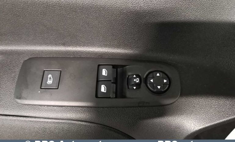 Citroen Berlingo 1.5 BlueHDi Automatas 2025 full