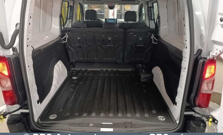 Citroen Berlingo 1.5 BlueHDi Automatas 2025 full